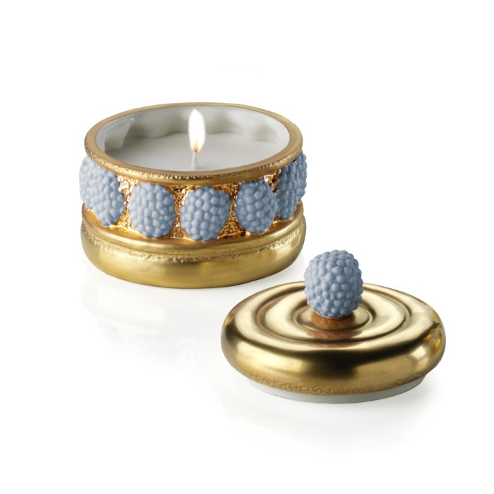 Chantilly Ispahan Cake Scented Candle - Gold & Blue