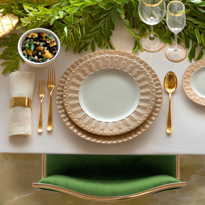 Peacock Dining Set - Caramel